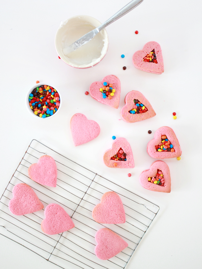 Recipe |Heart Shaped Pinata Surprise Cookies | casinositekor.highwallsblog.com