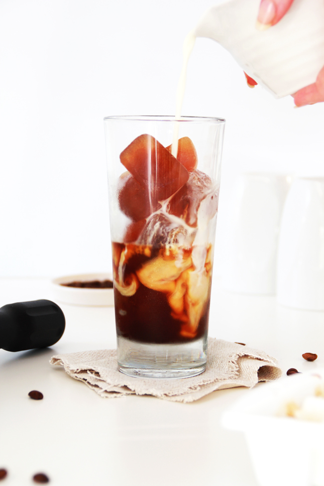 Wake up with this easy Iced Coffee Recipe | casinositekor.highwallsblog.com