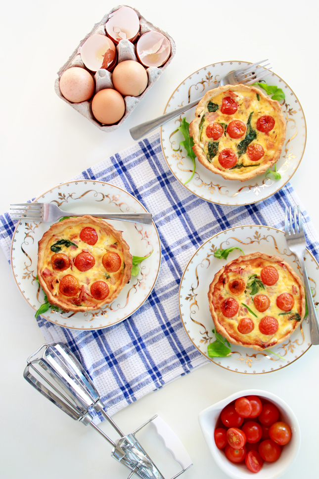 Feta, Spinach, Ham & Tomato Mini Quiches | casinositekor.highwallsblog.com