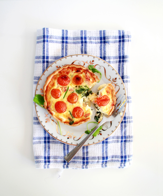 Feta, Spinach, Ham & Tomato Mini Quiches | casinositekor.highwallsblog.com