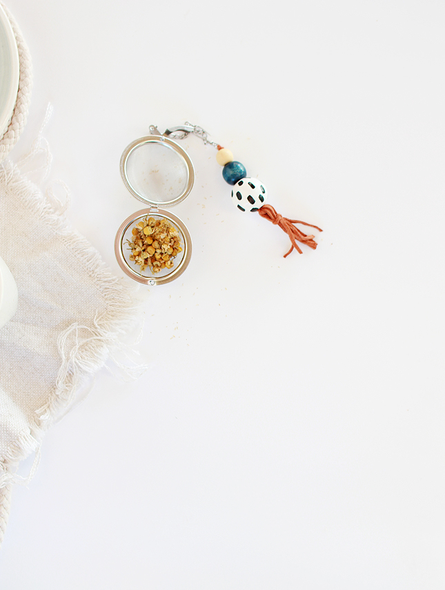 Make your own pretty tea strainer with this easy DIY | casinositekor.highwallsblog.com