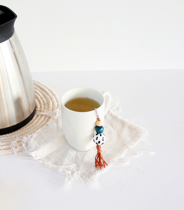Make your own pretty tea strainer with this easy DIY | casinositekor.highwallsblog.com