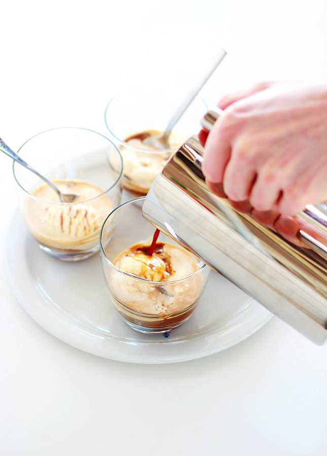 One for the coffee lovers - Homemade classic Italian Affogato | casinositekor.highwallsblog.com