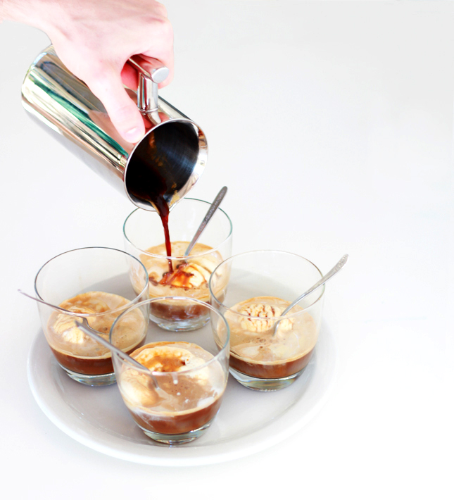One for the coffee lovers - Homemade classic Italian Affogato | casinositekor.highwallsblog.com