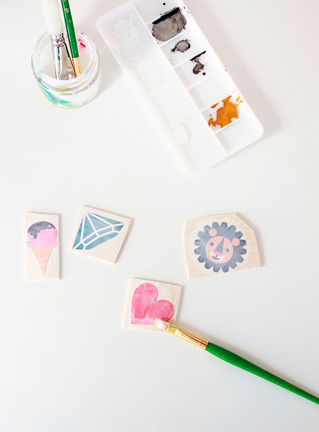 Make any picture into a brooch! | High Walls