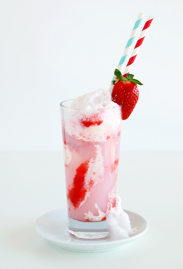 Strawberry Ice Cream Float | casinositekor.highwallsblog.com