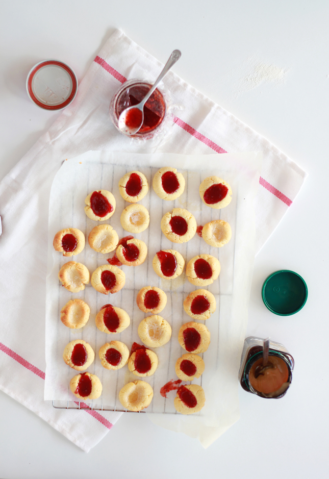 Strawberry Jam Thumbprint Cookies | casinositekor.highwallsblog.com