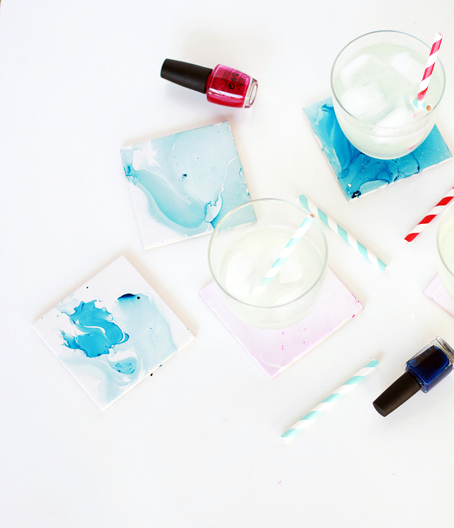 Make your own marbled watercolor coasters | highwallsblog.com