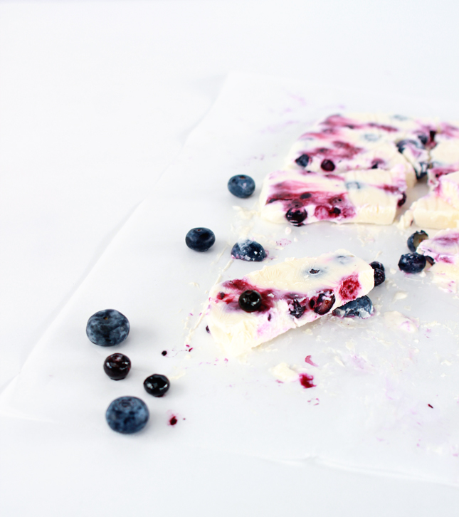 A sneaky treat that is totally healthy! Frozen Yogurt and Berry Bars! (click for the full recipe)