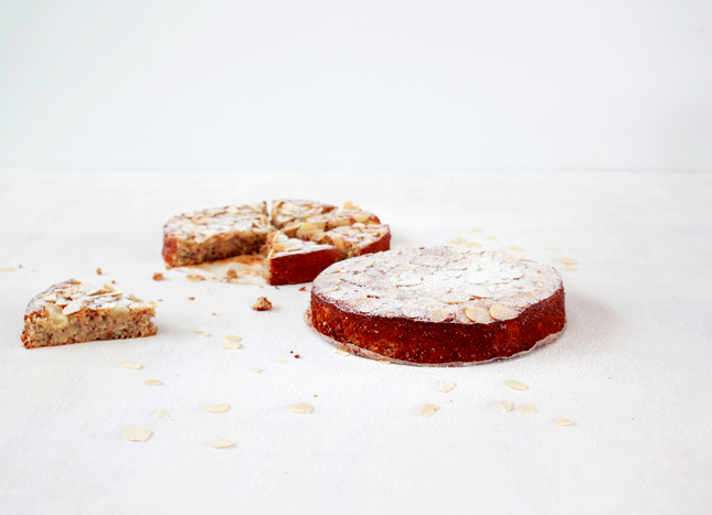 Lemon, Ricotta and Almond Flourless Cake