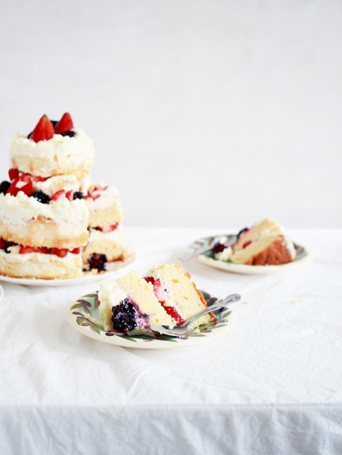 Elderflower cake with mascarpone frosting & mixed berries. YUM!
